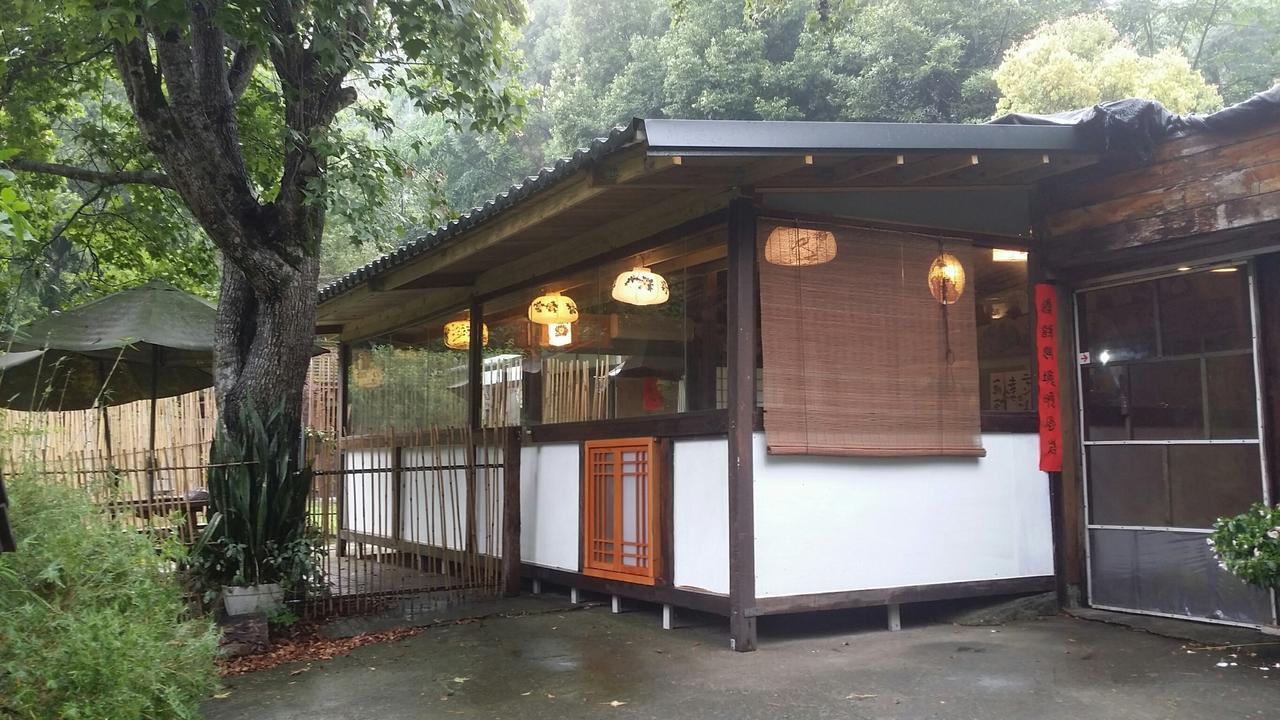 Bright Moon Homestay Dongshi  Exterior foto