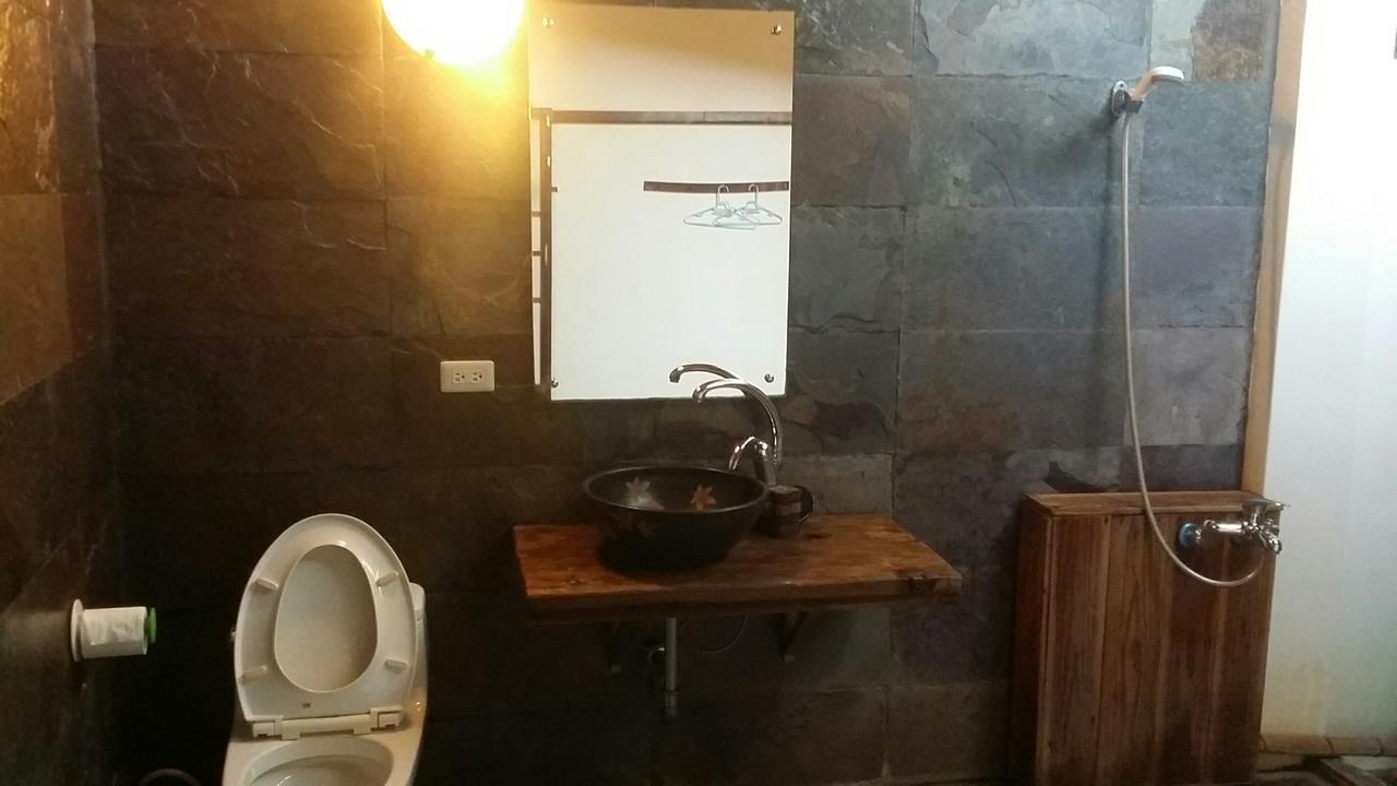 Bright Moon Homestay Dongshi  Exterior foto